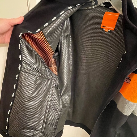 KTM Men’s medium Power wear, lined riding jacket. - Picture 5 of 7
